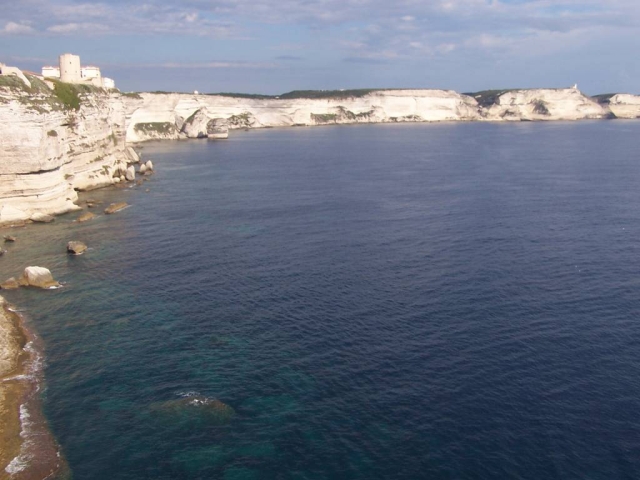 105 Bonifacio 230905.JPG