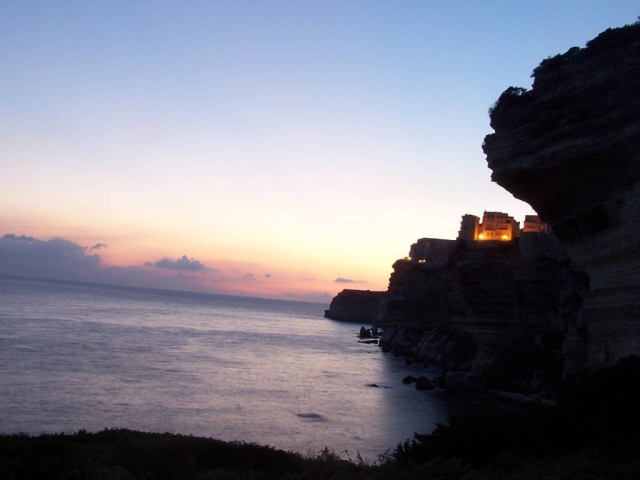 111 Bonifacio au soir.JPG